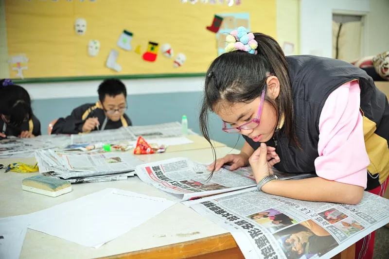 Paying for News You Love Shouldn't Feel Like a Guilt Trip — But Here We Are